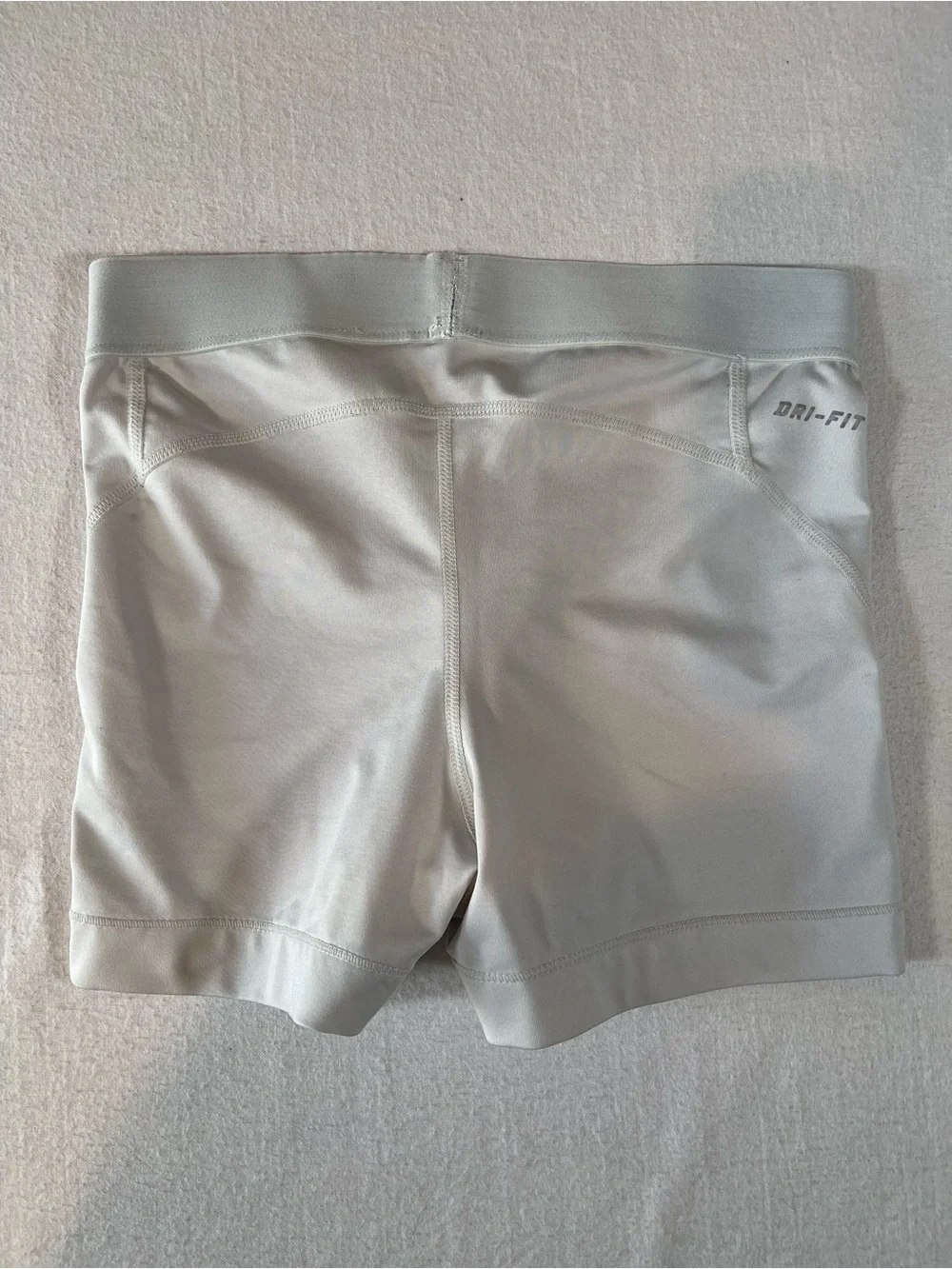 Nike Pro Dri-Fit Women’s Compression Light Gray Athletic Shorts Size Small